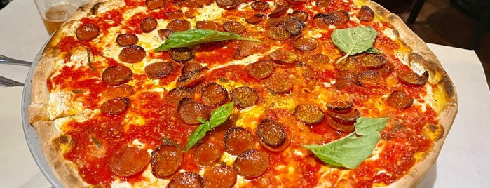 Angelo's Pizza is one of Pizzaiolo (NY).