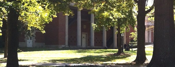 Templeton-Blackburn Alumni Memorial Auditorium is one of Orte, die Kristopher gefallen.