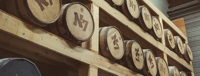 North of 7 Distillery is one of Locais curtidos por Jenny.