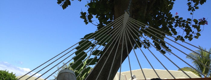 The Hammock @ Hotel Wailea is one of Maui Wowee.