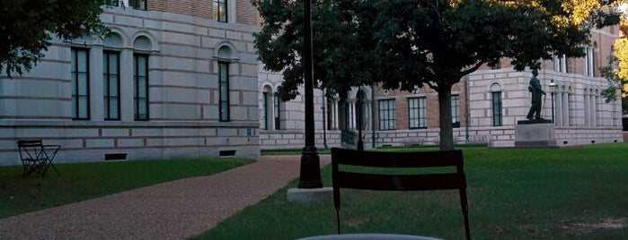 Valhalla (Rice University) is one of 25 Places to Get Drunk in Houston.