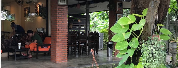 cafe' amical is one of Nakornpathom.