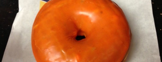 Yum Yum Donut is one of Locais salvos de Mirinha★.