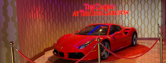 The Casino At The Ritz-Carlton Aruba is one of Posti che sono piaciuti a Michael.