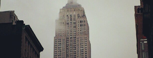 Edificio Empire State is one of Nell's New York 2012.