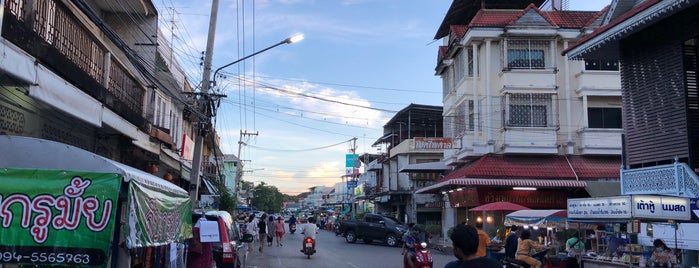 ตลาดสดเทศบาลเมืองแพร่ is one of Prae.