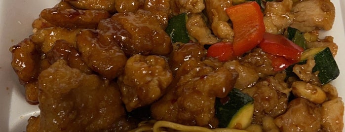 Panda Express is one of Everyday Loop Lunch.