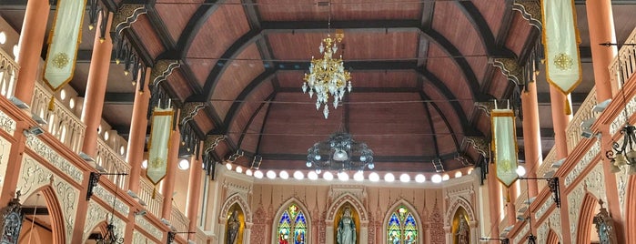 The Cathedral of the Immaculate Conception is one of Tempat yang Disukai Vithida.