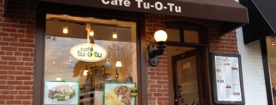 Cafe Tu-O-Tu is one of Lugares guardados de John.