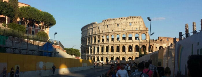 Piazza del Colosseo is one of This is Rome!.