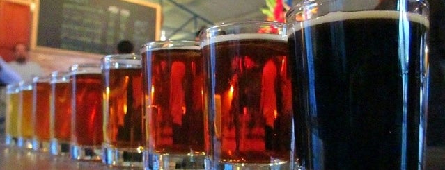 Honolulu Beerworks is one of Tempat yang Disimpan DadOnTheScene.