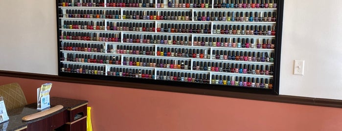 Lavish Manors Nail Spa is one of To do Ft Laudy.