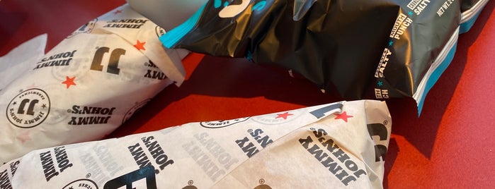 Jimmy John's is one of Adamさんのお気に入りスポット.