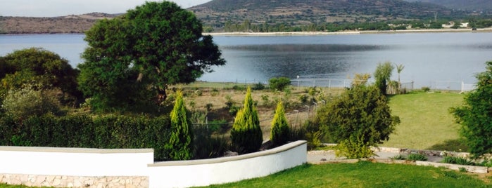 Quinta Del Lago is one of สถานที่ที่ Gabosha ถูกใจ.