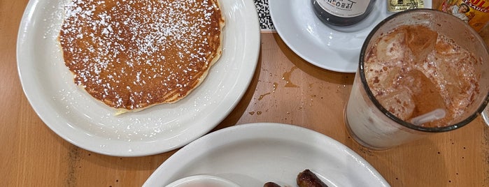 Breakfast House is one of chicago–brunch.