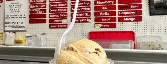 Preston's Candy and Ice Cream is one of Bay Area Ice Cream.