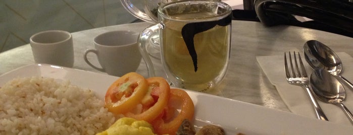 Da.u.de Tea Lounge is one of Nommage in Manila.