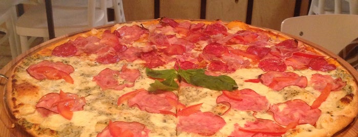 Pizza di Casa is one of Orte, die Alex gefallen.