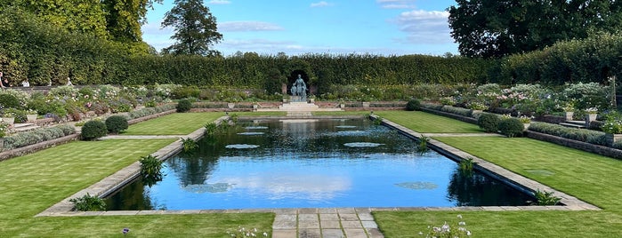 Sunken Garden is one of Around The World: London 2.