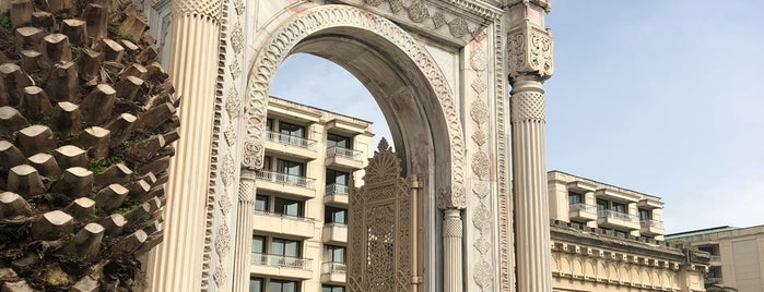 Çırağan Palace Kempinski Istanbul is one of Eleonora'nın Beğendiği Mekanlar.