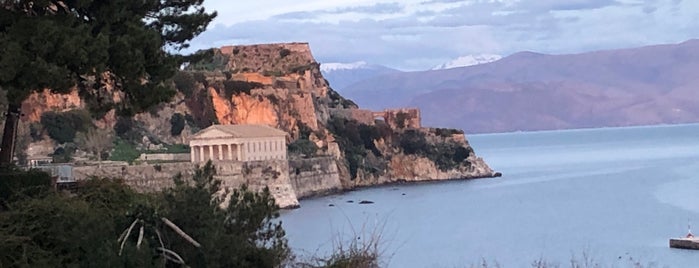 Corfu Palace Hotel is one of Détente.