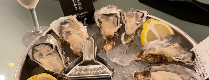 Fish & Oyster Bar is one of キャナルシティ博多 (Canal City Hakata).