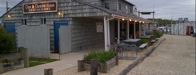 West Lake Clam & Chowder House is one of Top Family-Friendly Restaurants in the Hamptons.
