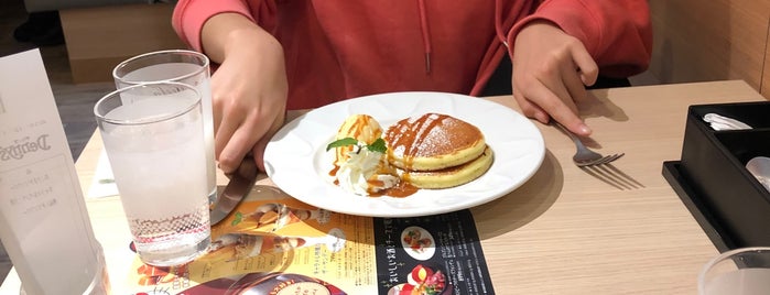 Denny's is one of Tomato 님이 좋아한 장소.