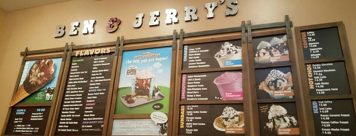 Ben & Jerry's is one of Locais curtidos por Michelle.