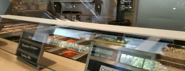 Pieology Pizzeria is one of Brendaさんのお気に入りスポット.