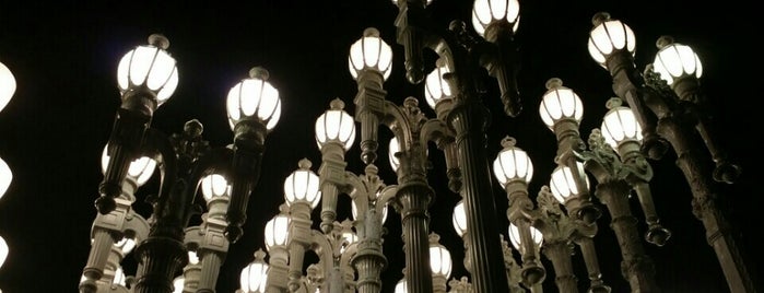 Urban Light is one of Lugares favoritos de Michelle.