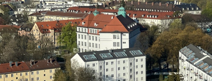 The Westin Grand München is one of Lugares favoritos de Theo.