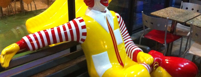 McDonald's is one of Guilherme : понравившиеся места.