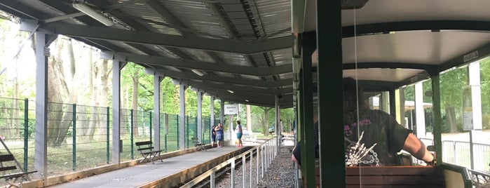 Parkeisenbahn Großer Garten - Bahnhof Zoo is one of Dresden.