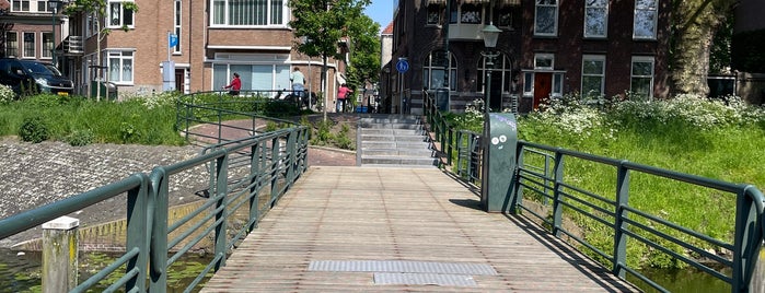 Kippenbrug is one of Schiedam 🟡⚫️.