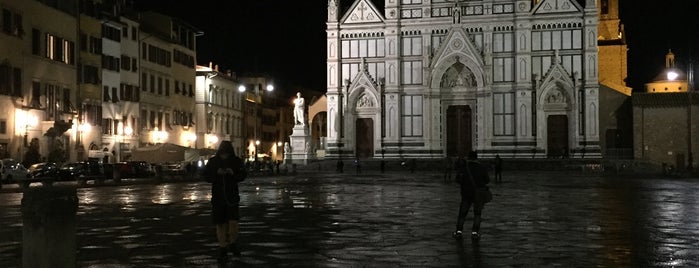 サンタ・クローチェ聖堂 is one of Florence.