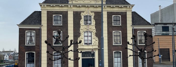 Proveniershuis is one of Schiedam 🟡⚫️.