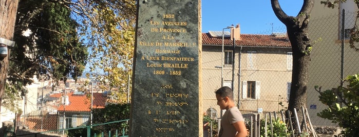 Statue de Braille is one of Francie.