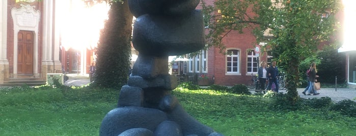 Ascension is one of Skulptur Projekte Münster 2017.