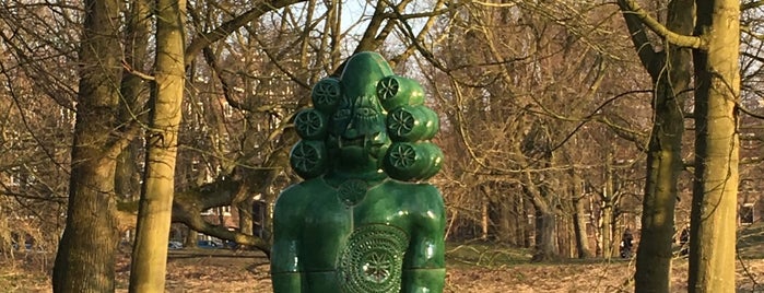 Rembo (groen beeld) is one of Rembrandtpark ❌❌❌.