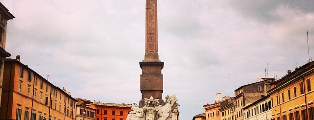 Fonte dos Quatro Rios is one of Obelisks & Columns in Rome.