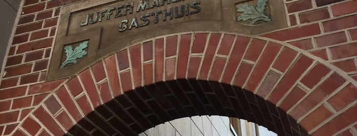 Juffer Margaretha Gasthuis is one of Groningen.