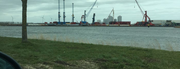 Kanaal Gent - Terneuzen is one of Heerenschip.