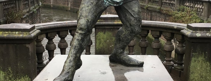 Standbeeld van Paep Thoon is one of Leuven Winter 2017-18.