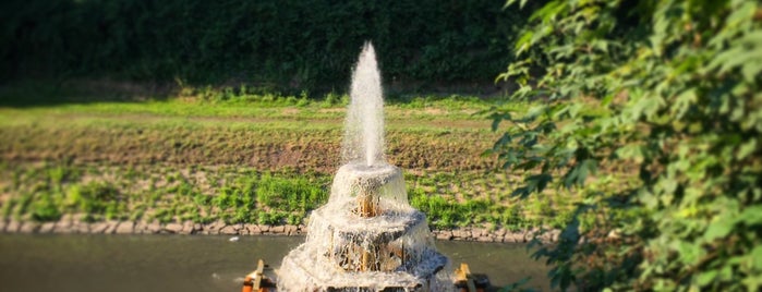 Waste Water Fountain (Emscherkunst 2016) is one of Emscherkunst2016.