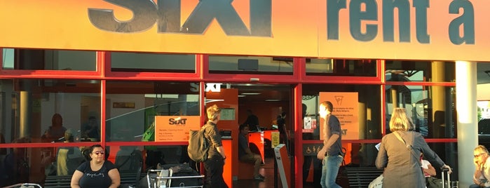 Sixt is one of Lugares favoritos de Jefferson.