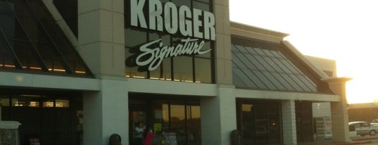 Kroger is one of สถานที่ที่ David ถูกใจ.