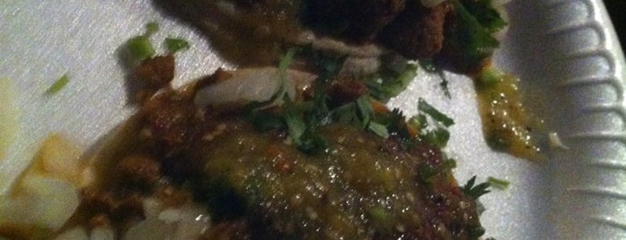 Tacos La Movidita (aka Bellevue Steakhouse) is one of LA EATS.