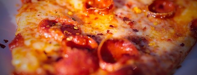 Tony’s Pizza Napoletana is one of Todo: SF.