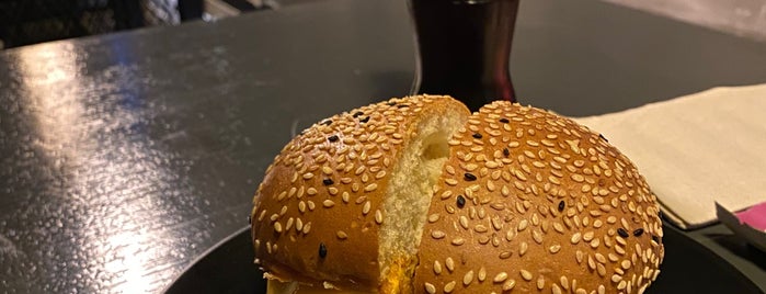 Upper is one of Jeddah (burger) 🇸🇦.